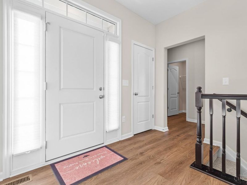 1382 Brookchase Circle, Hamilton Twp, OH 45039 Photo 5