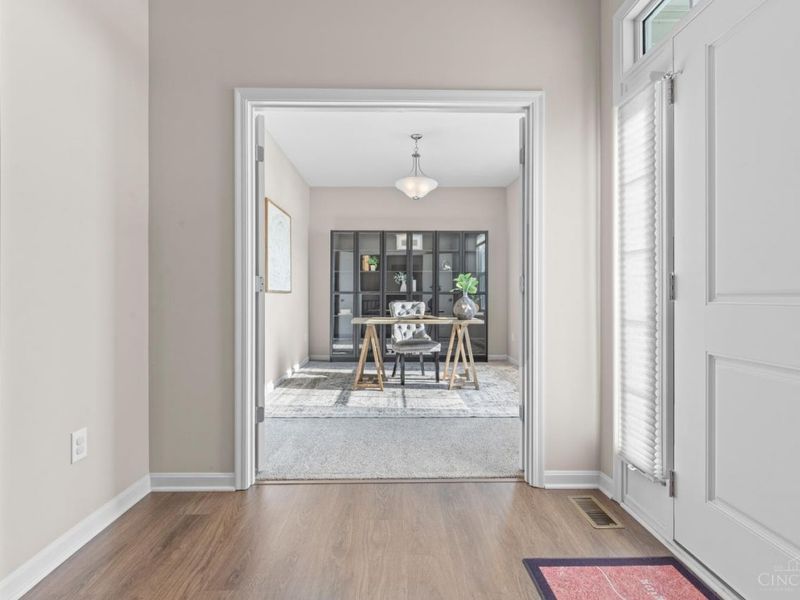 1382 Brookchase Circle, Hamilton Twp, OH 45039 Photo 8