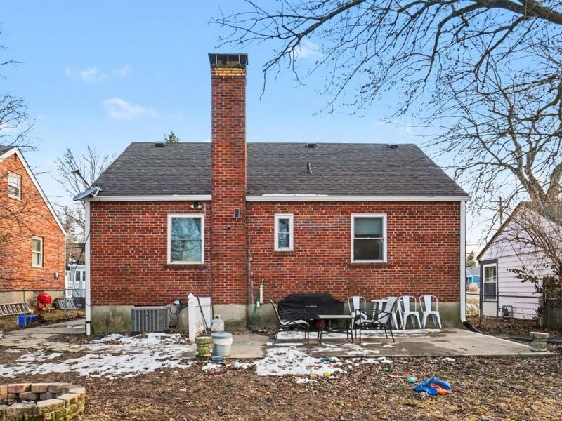 4304 Kugler Mill Road, Deer Park, OH 45236 Photo 23