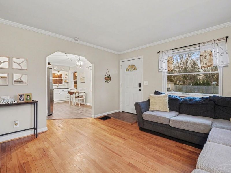 4304 Kugler Mill Road, Deer Park, OH 45236 Photo 5