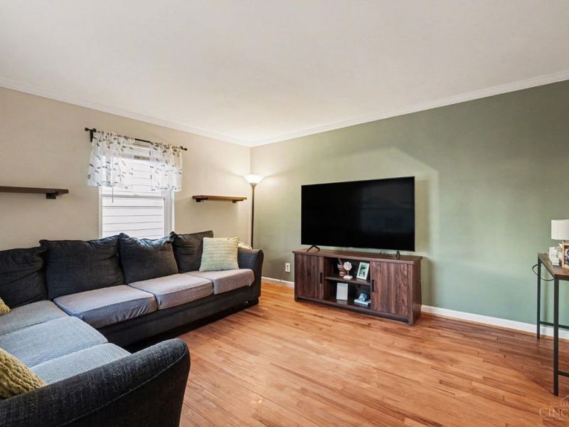 4304 Kugler Mill Road, Deer Park, OH 45236 Photo 7