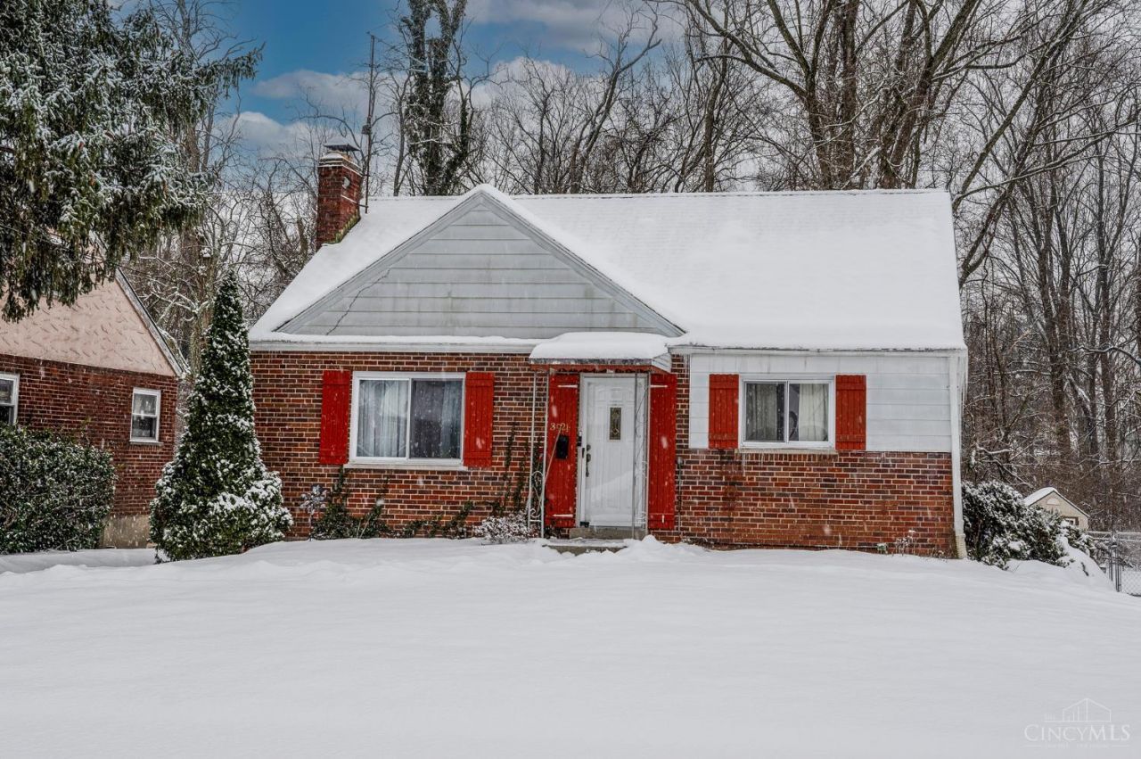 3921 Cedarwood, Cincinnati, OH 45213 Main Photo