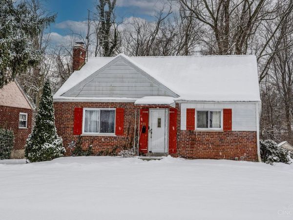 3921 Cedarwood, Cincinnati, OH 45213