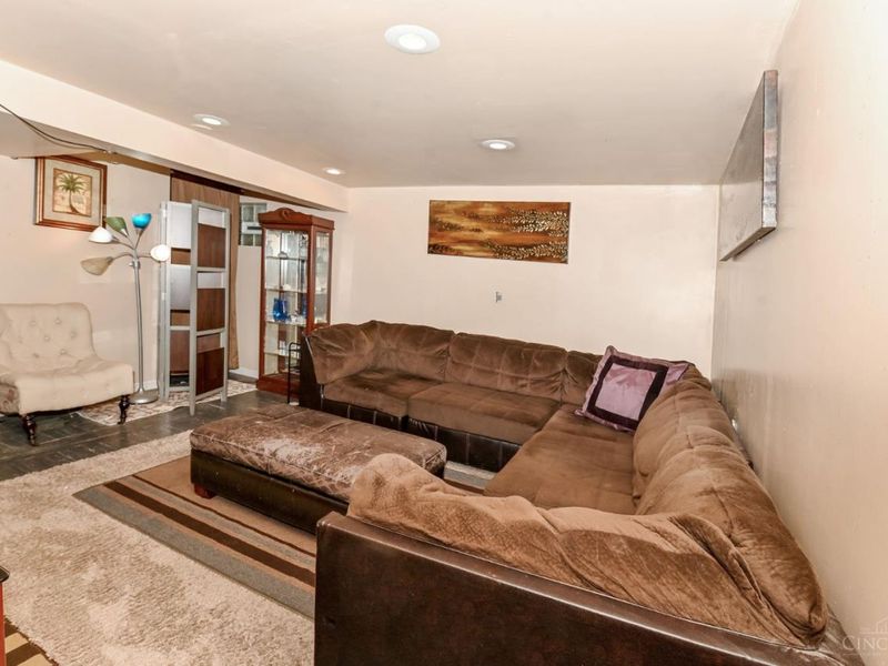 3921 Cedarwood, Cincinnati, OH 45213 Photo 17