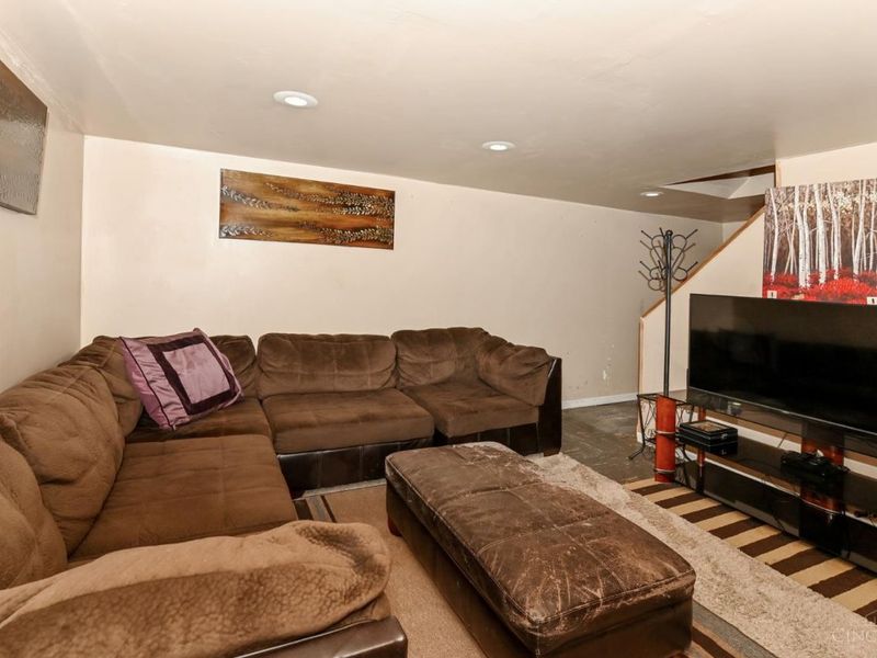 3921 Cedarwood, Cincinnati, OH 45213 Photo 18