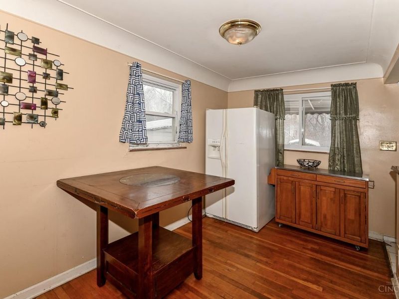 3921 Cedarwood, Cincinnati, OH 45213 Photo 4