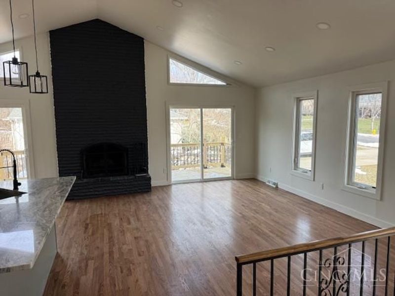 2559 Concordgreen Drive, Cincinnati, OH 45244 Photo 2