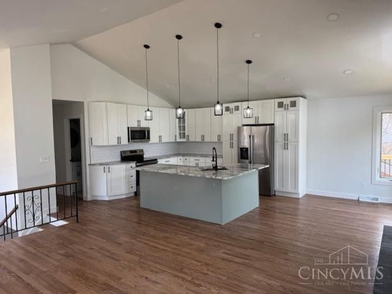 2559 Concordgreen Drive, Cincinnati, OH 45244 Photo 3