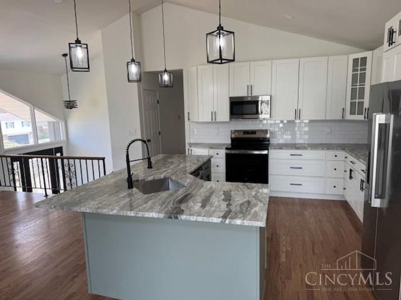 2559 Concordgreen Drive, Cincinnati, OH 45244 Photo 6