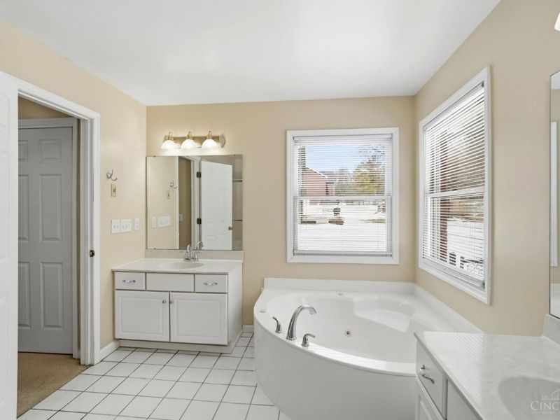 1776 Thall Drive, Hamilton, OH 45013 Photo 38