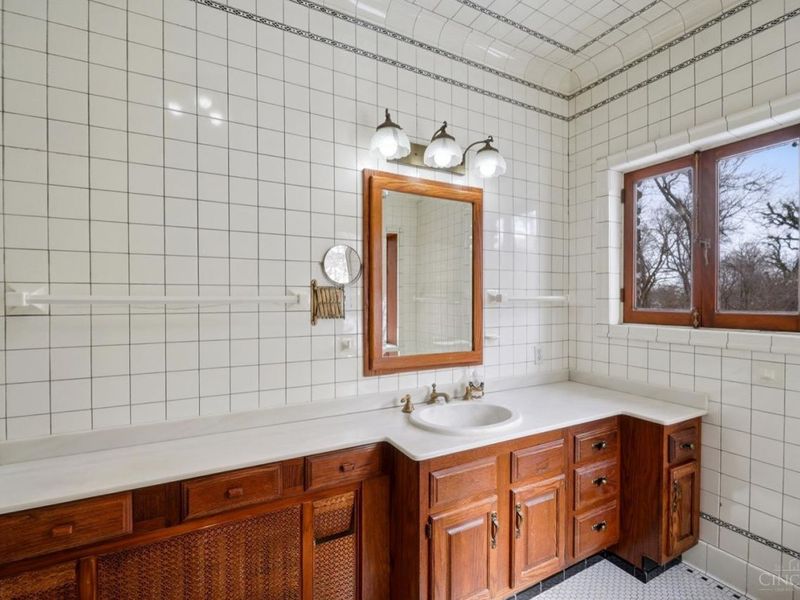 3870 Middleton Avenue, Cincinnati, OH 45220 Photo 43