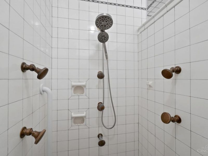 3870 Middleton Avenue, Cincinnati, OH 45220 Photo 45