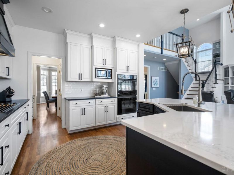 7097 Shawnee Hills Drive, Madeira, OH 45243 Photo 15