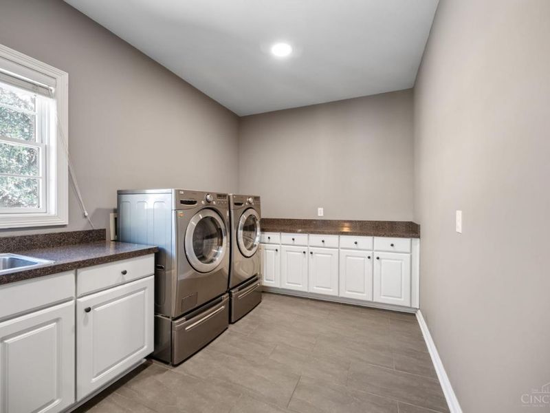 7097 Shawnee Hills Drive, Madeira, OH 45243 Photo 21