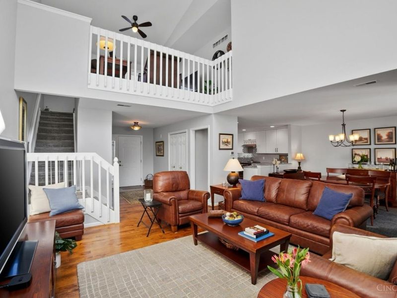 318 Miami Lakes Drive, Unit 9, Milford, OH 45150 Photo 11