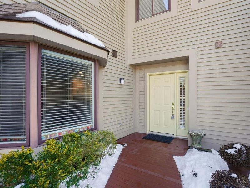 318 Miami Lakes Drive, Unit 9, Milford, OH 45150 Photo 4