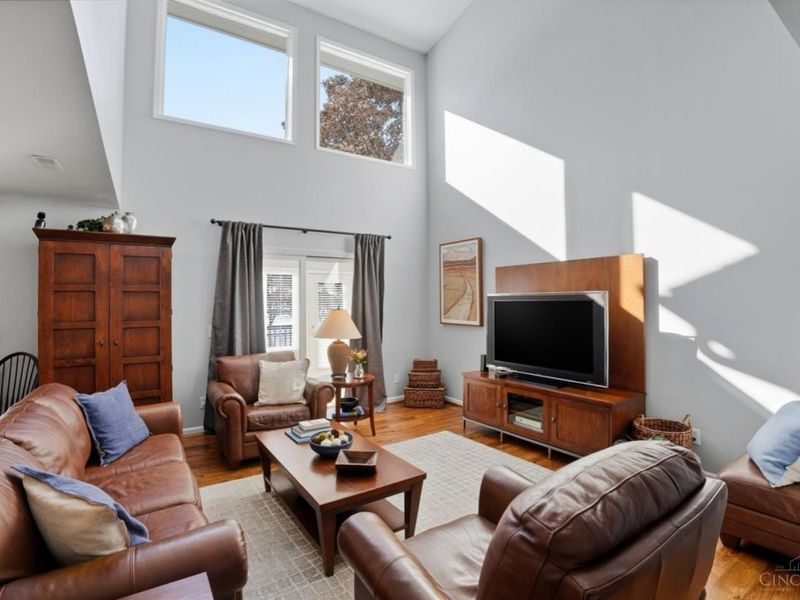 318 Miami Lakes Drive, Unit 9, Milford, OH 45150 Photo 8