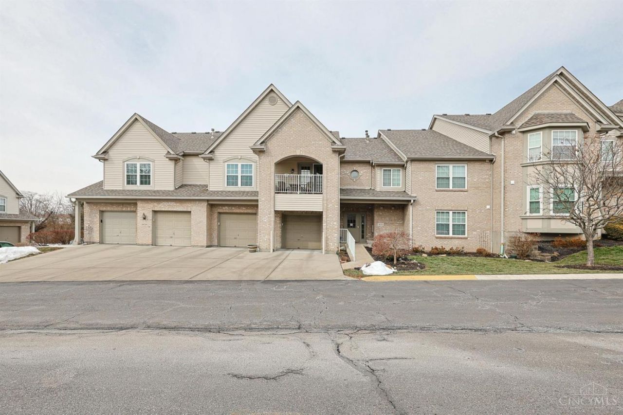 835 Neeb Road, Unit 6, Delhi Twp, OH 45233 Main Photo