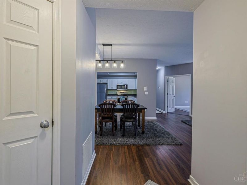 835 Neeb Road, Unit 6, Delhi Twp, OH 45233 Photo 4