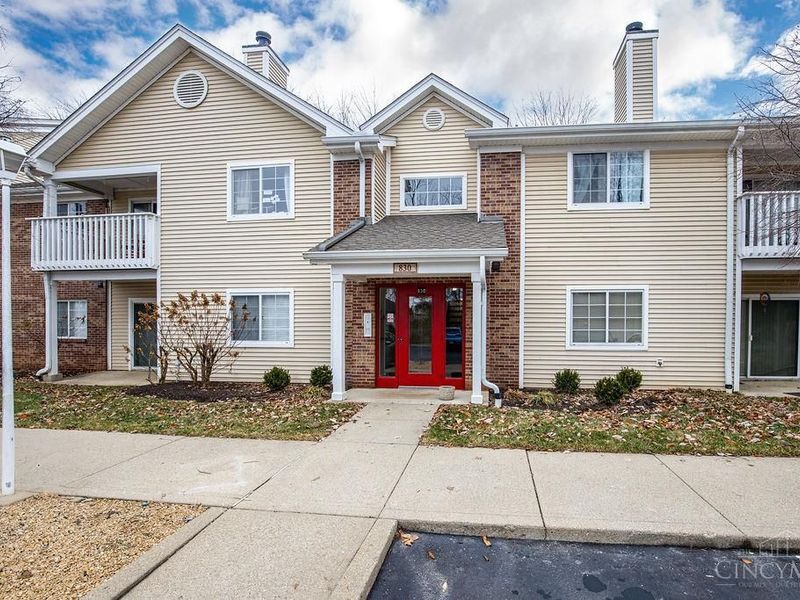 830 Carrington Place, Unit 102, Loveland, OH 45140 Photo 1
