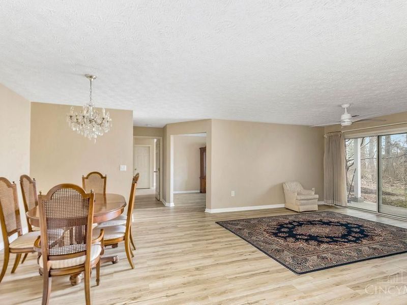 830 Carrington Place, Unit 102, Loveland, OH 45140 Photo 4