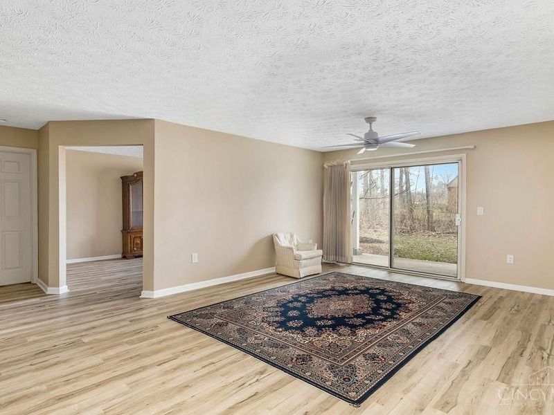 830 Carrington Place, Unit 102, Loveland, OH 45140 Photo 7