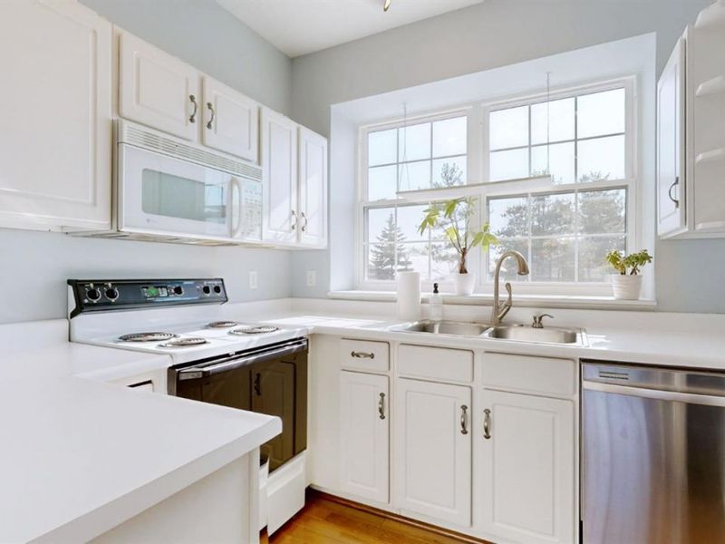 3918 Enterprise Circle, Colerain Township, OH 45252 Photo 3