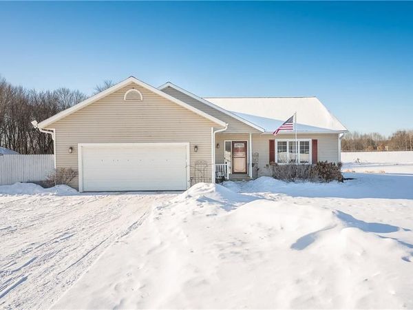 E9562 690th Avenue, Elk Mound, WI 54739