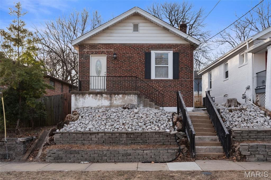 2039 Yale Avenue, Maplewood, MO 63143 Main Photo