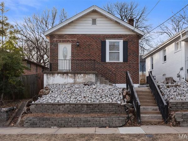 2039 Yale Avenue, Maplewood, MO 63143