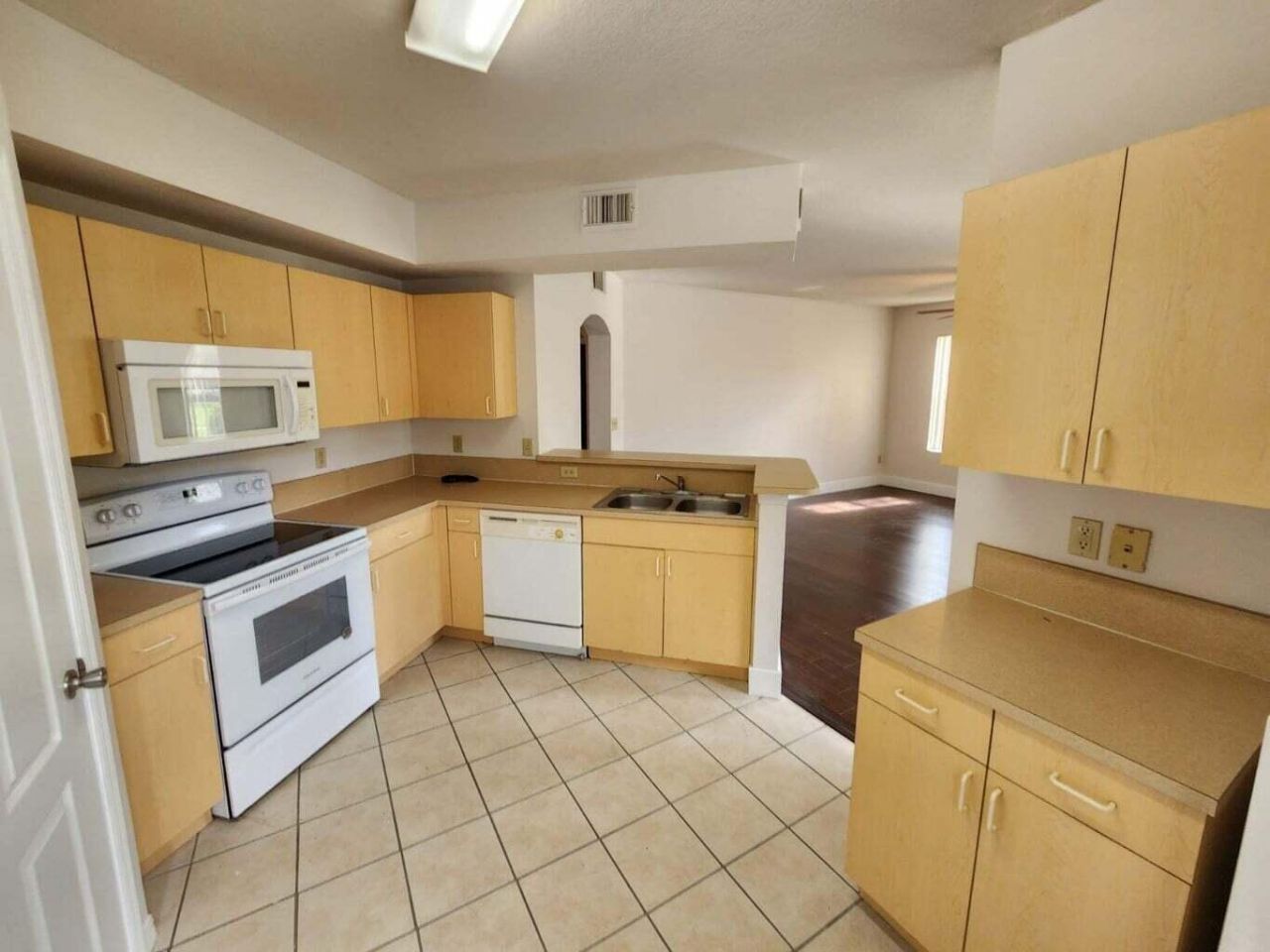 104 SW Peacock Boulevard, Unit 3103, Port Saint Lucie, FL 34986 Photo