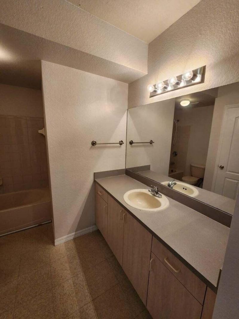 104 SW Peacock Boulevard, Unit 3103, Port Saint Lucie, FL 34986 Photo