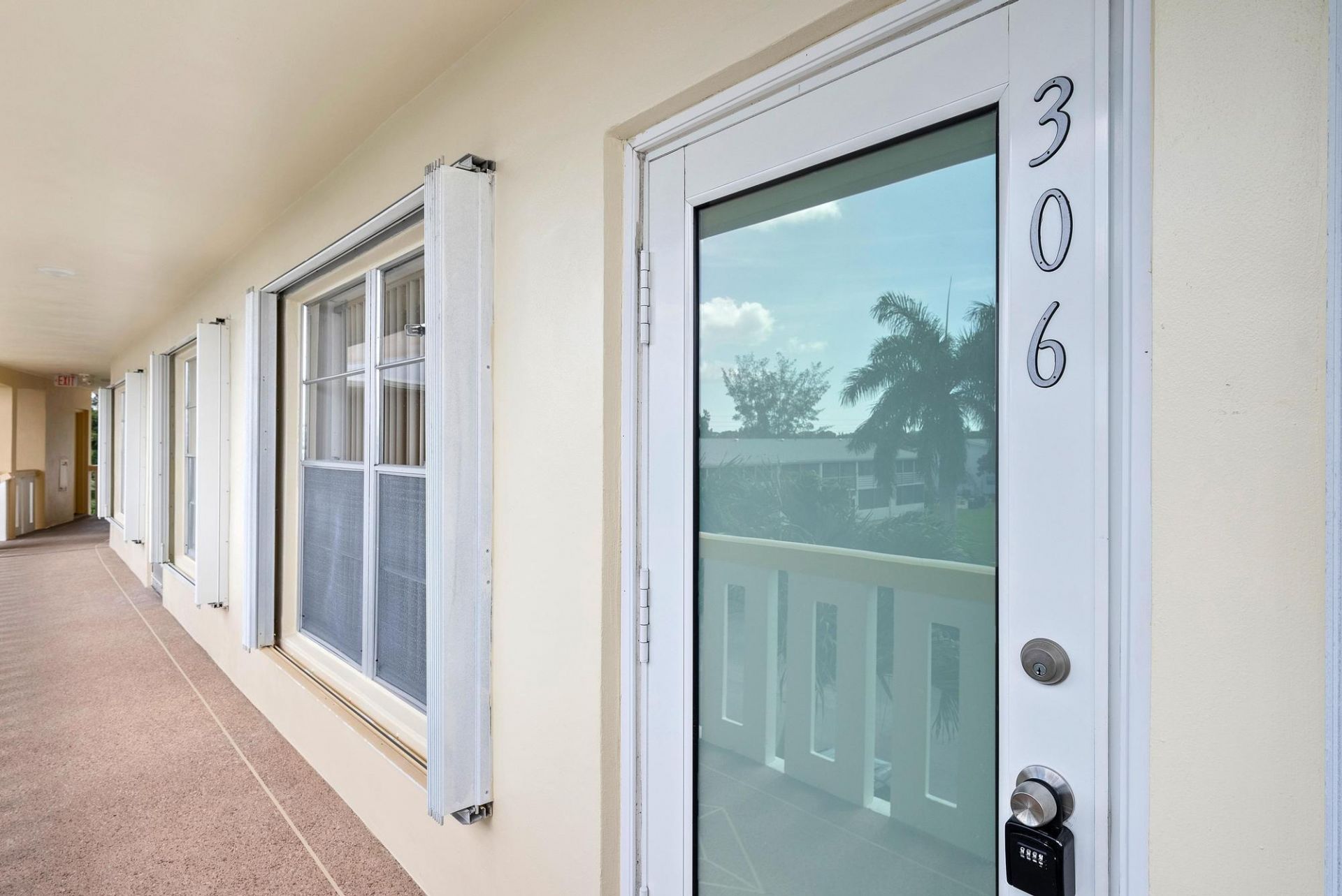 306 Wellington E, West Palm Beach, FL 33417 Main Photo
