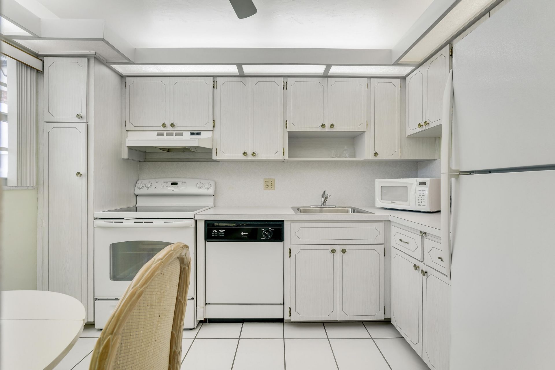 20 Yacht Club Drive, Unit 312, North Palm Beach, FL 33408 Photo