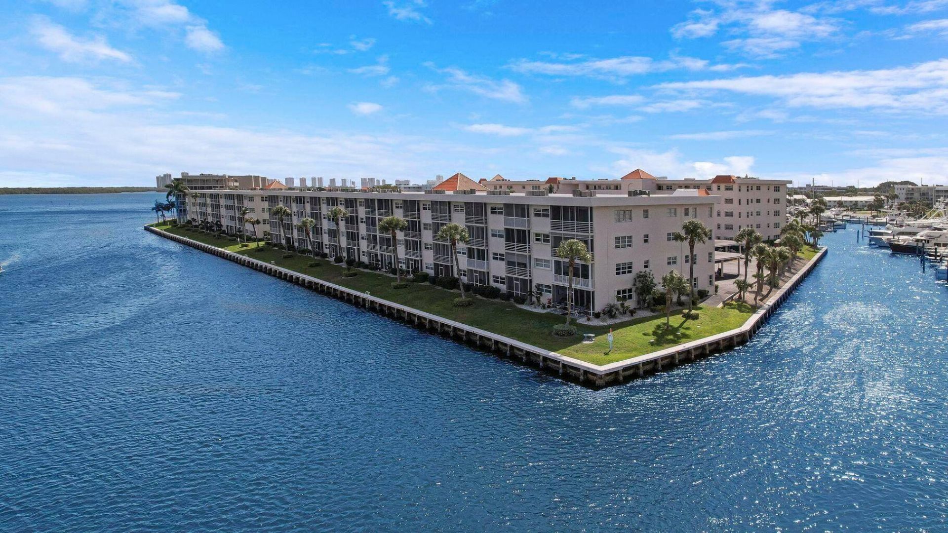 20 Yacht Club Drive, Unit 312, North Palm Beach, FL 33408 Photo