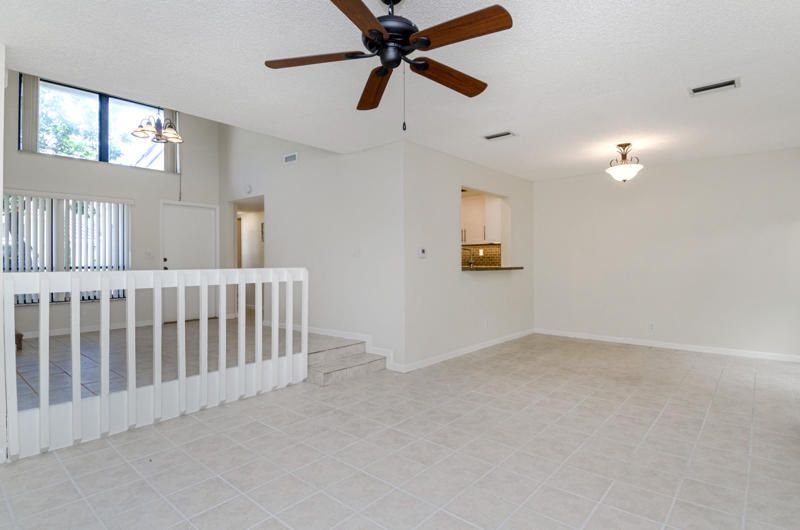 363 W Camino Real, Unit 4, Boca Raton, FL 33432 Photo