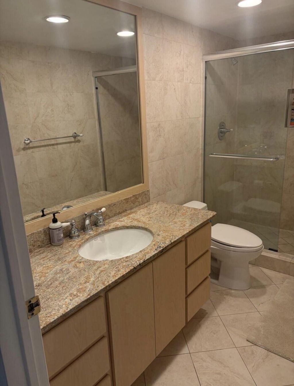 1880 S Ocean Drive, Unit 308, Hallandale Beach, FL 33009 Photo