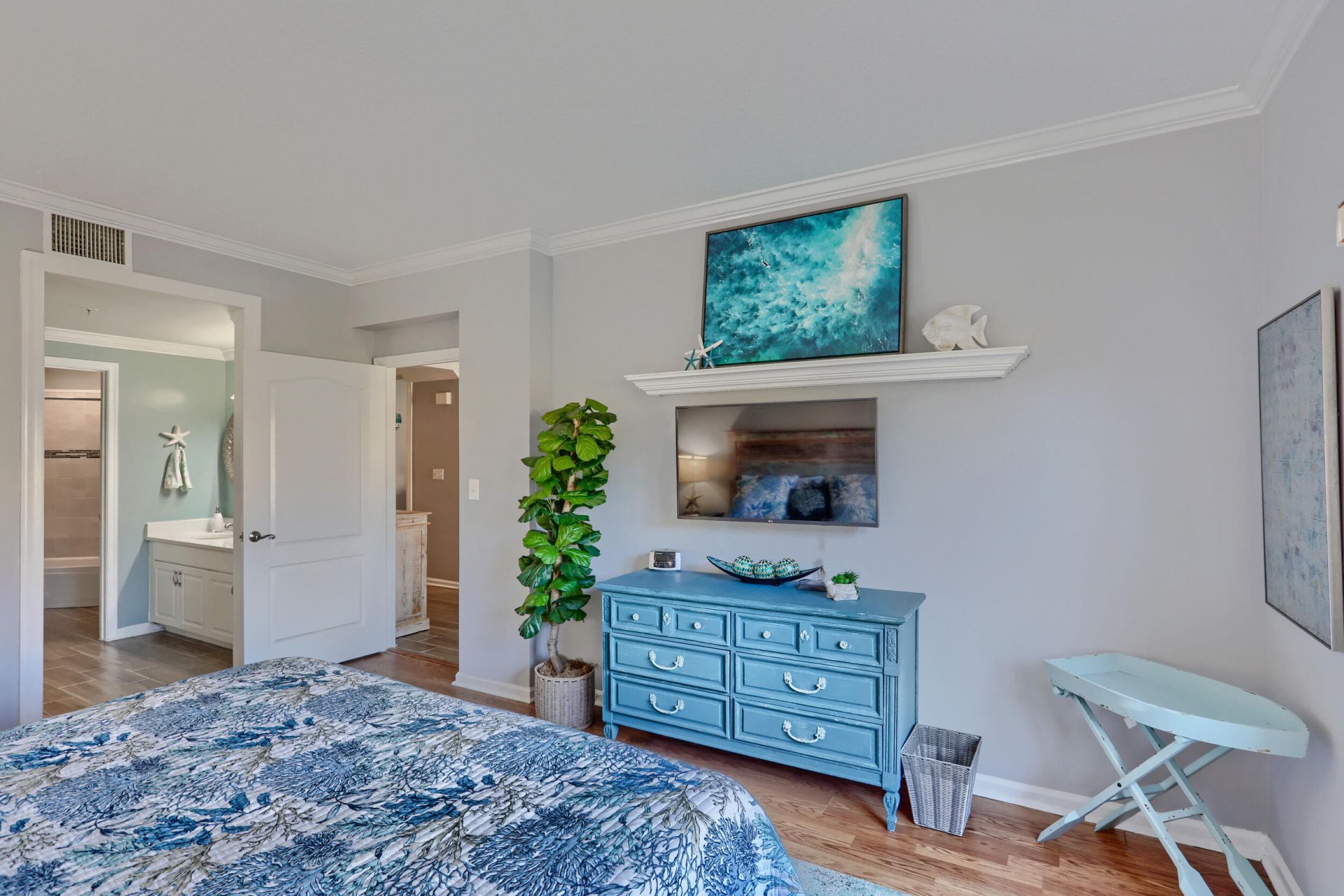 400 Uno Lago Drive, Unit 204, Juno Beach, FL 33408 Photo