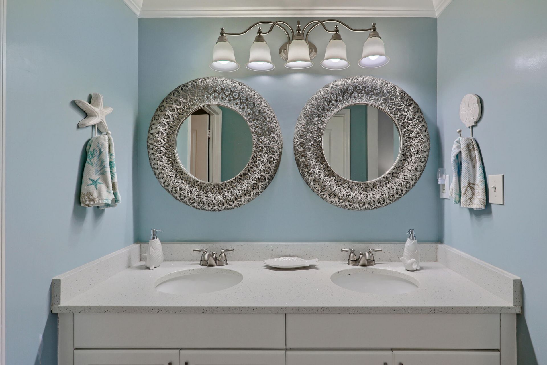 400 Uno Lago Drive, Unit 204, Juno Beach, FL 33408 Photo