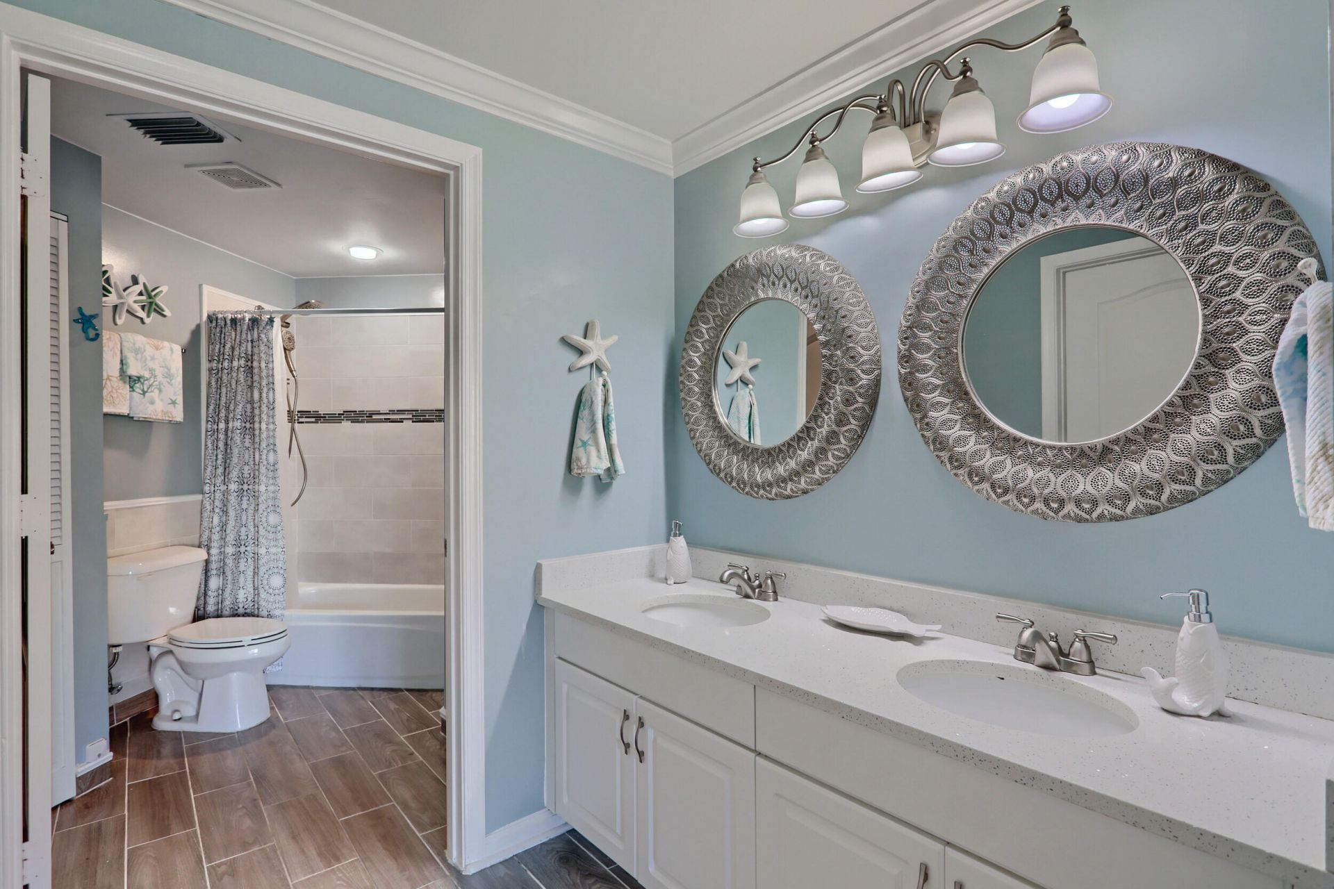 400 Uno Lago Drive, Unit 204, Juno Beach, FL 33408 Photo