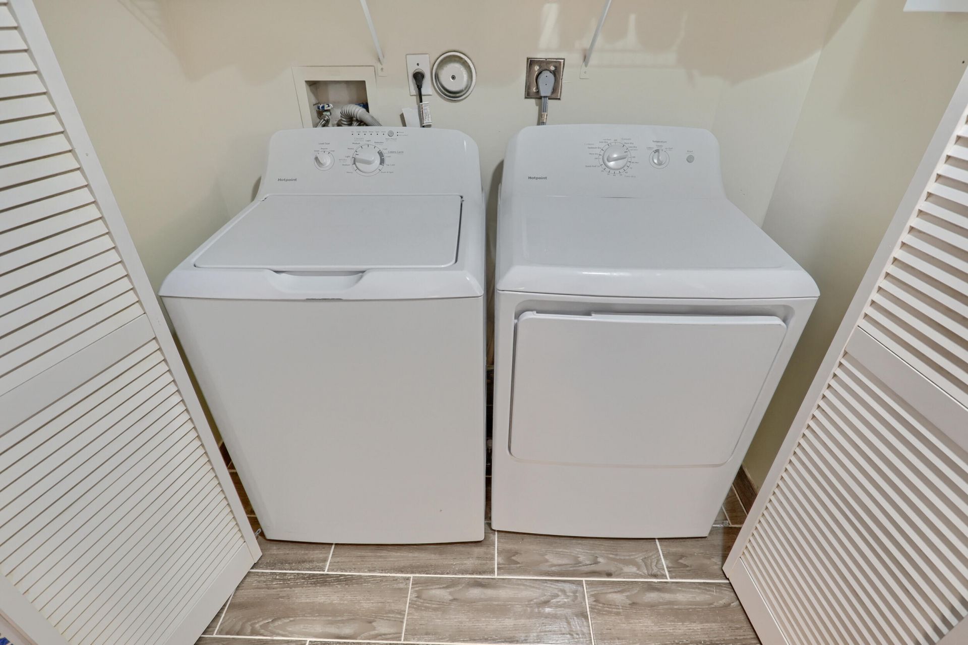 400 Uno Lago Drive, Unit 204, Juno Beach, FL 33408 Photo