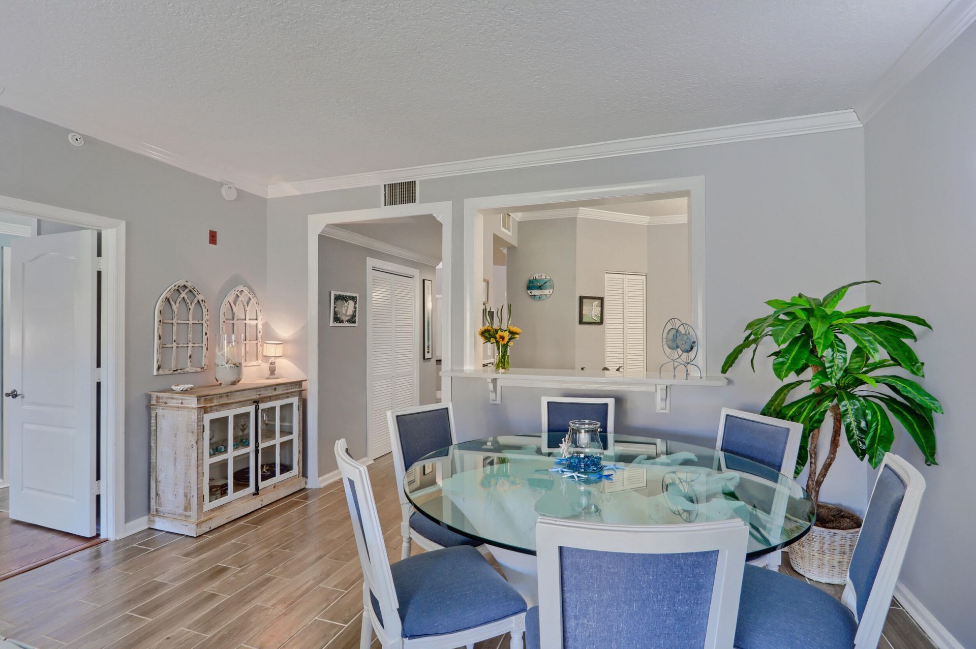 400 Uno Lago Drive, Unit 204, Juno Beach, FL 33408 Photo