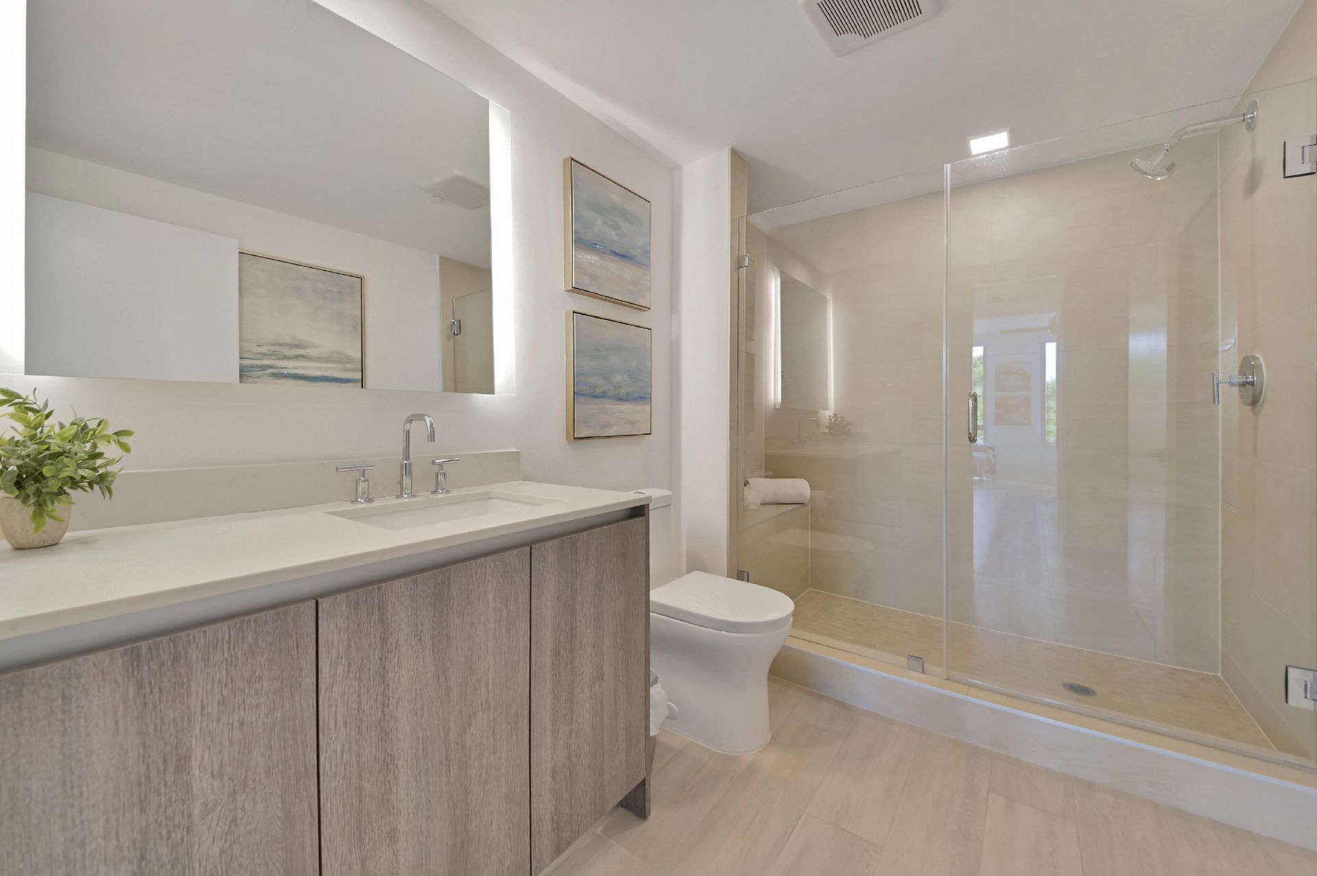 111 SE 1st Avenue, Unit 214, Delray Beach, FL 33444 Photo