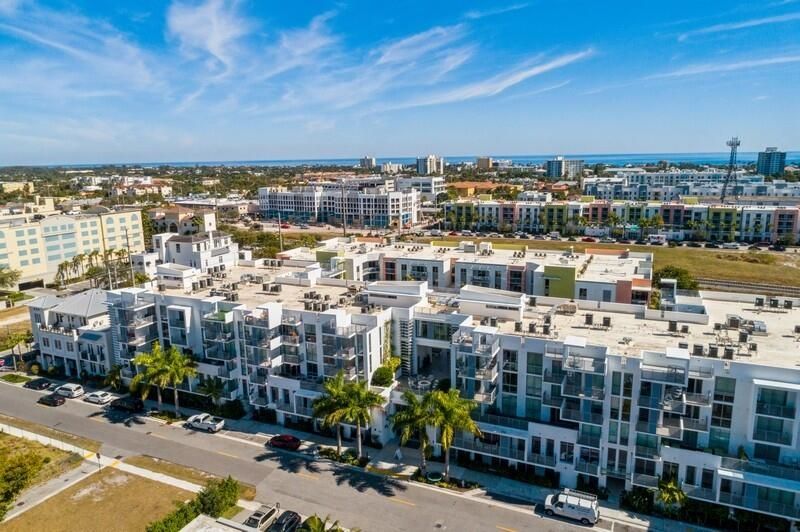 111 SE 1st Avenue, Unit 214, Delray Beach, FL 33444 Photo