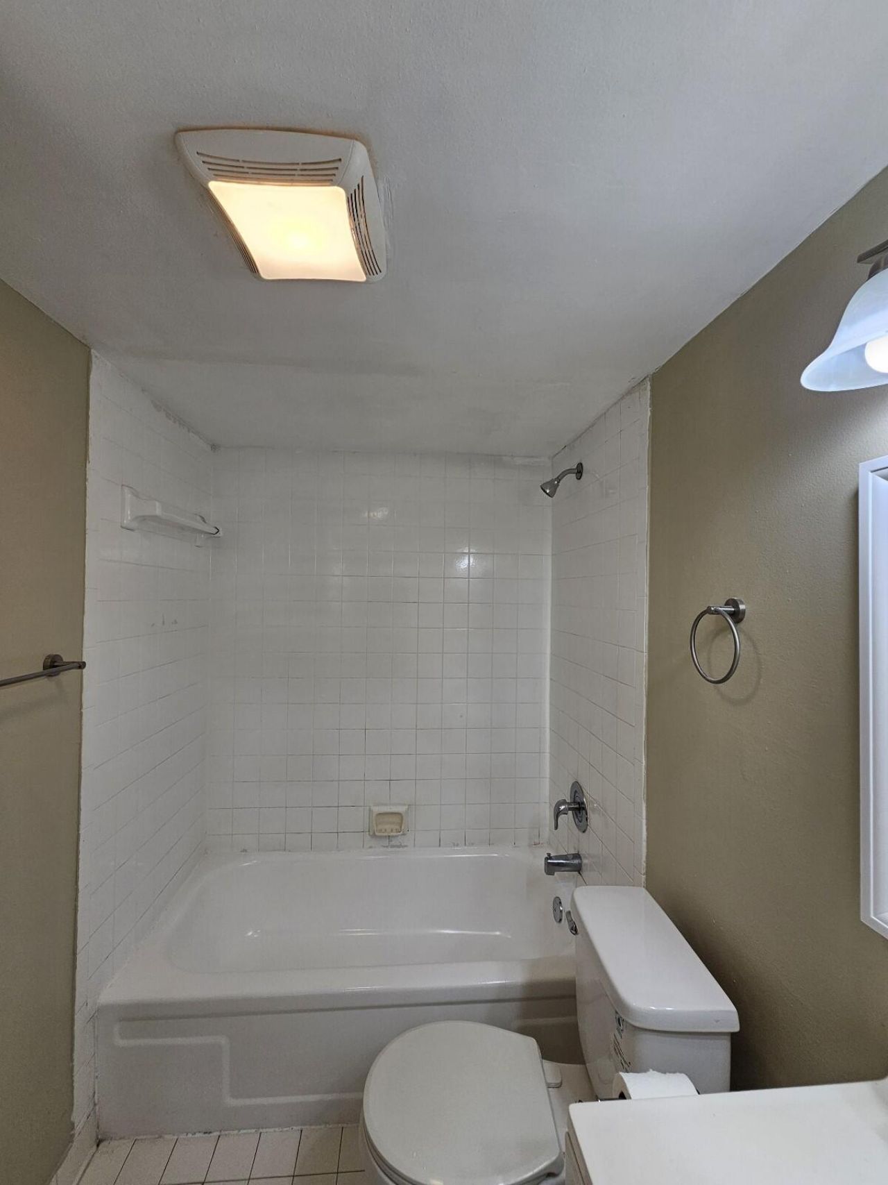 1950 N Congress Avenue, Unit 207, West Palm Beach, FL 33401 Photo