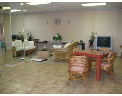2000 Presidential Way, Unit 306, West Palm Beach, FL 33401 Photo