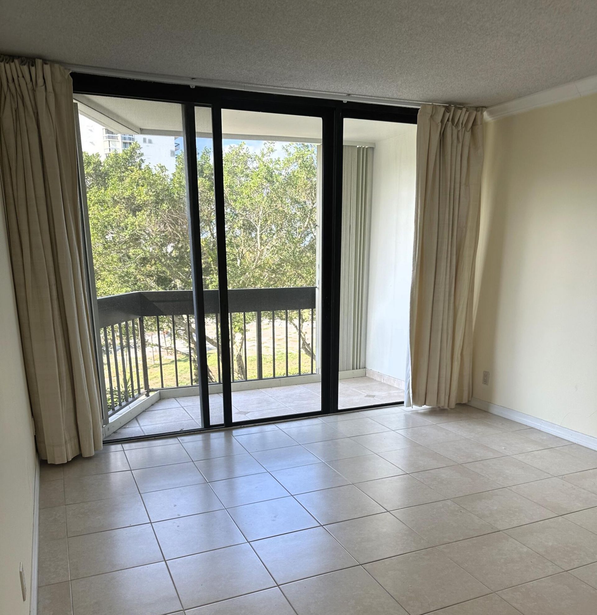2000 Presidential Way, Unit 306, West Palm Beach, FL 33401 Photo