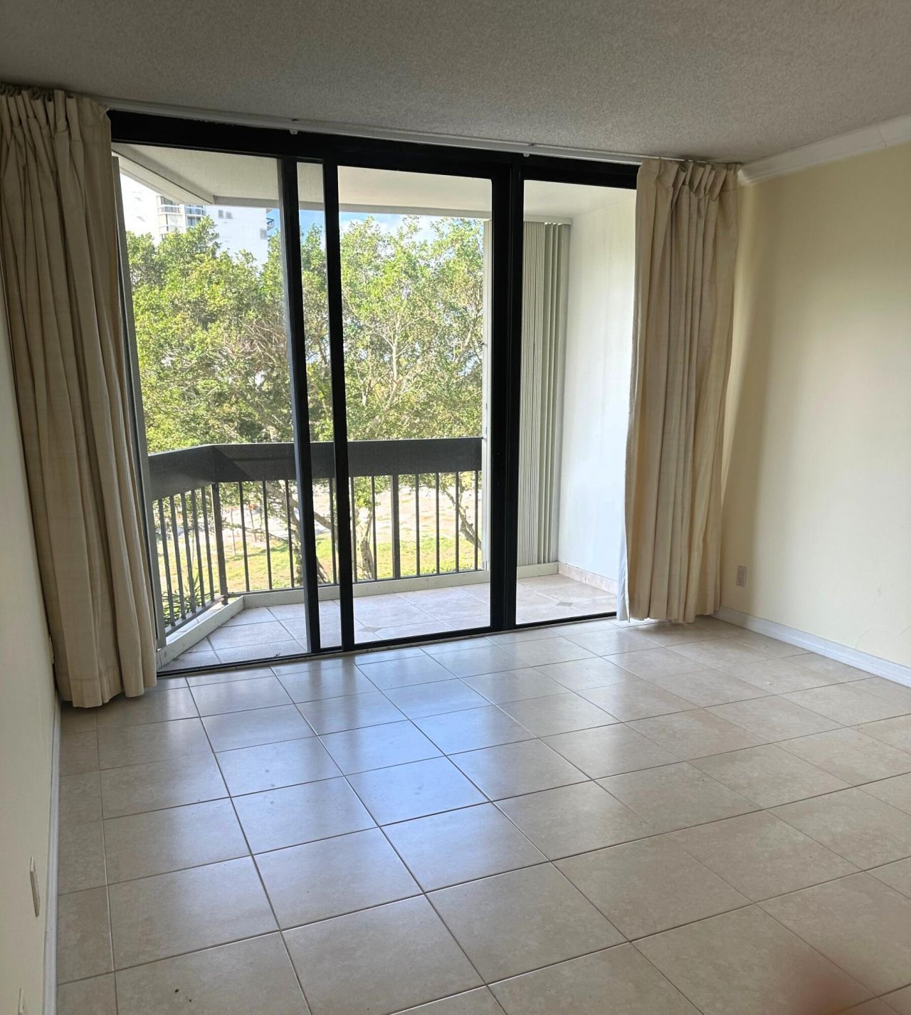 2000 Presidential Way, Unit 306, West Palm Beach, FL 33401 Photo