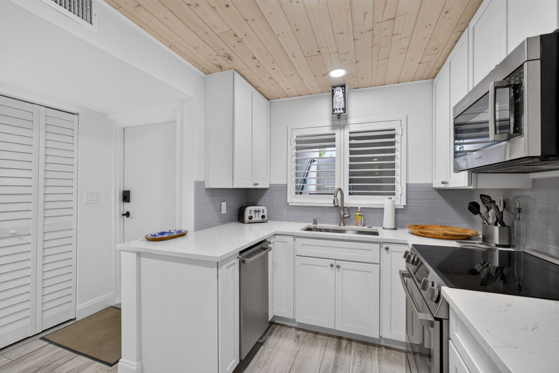 420 Celestial Way, Unit 202, Juno Beach, FL 33408 Photo