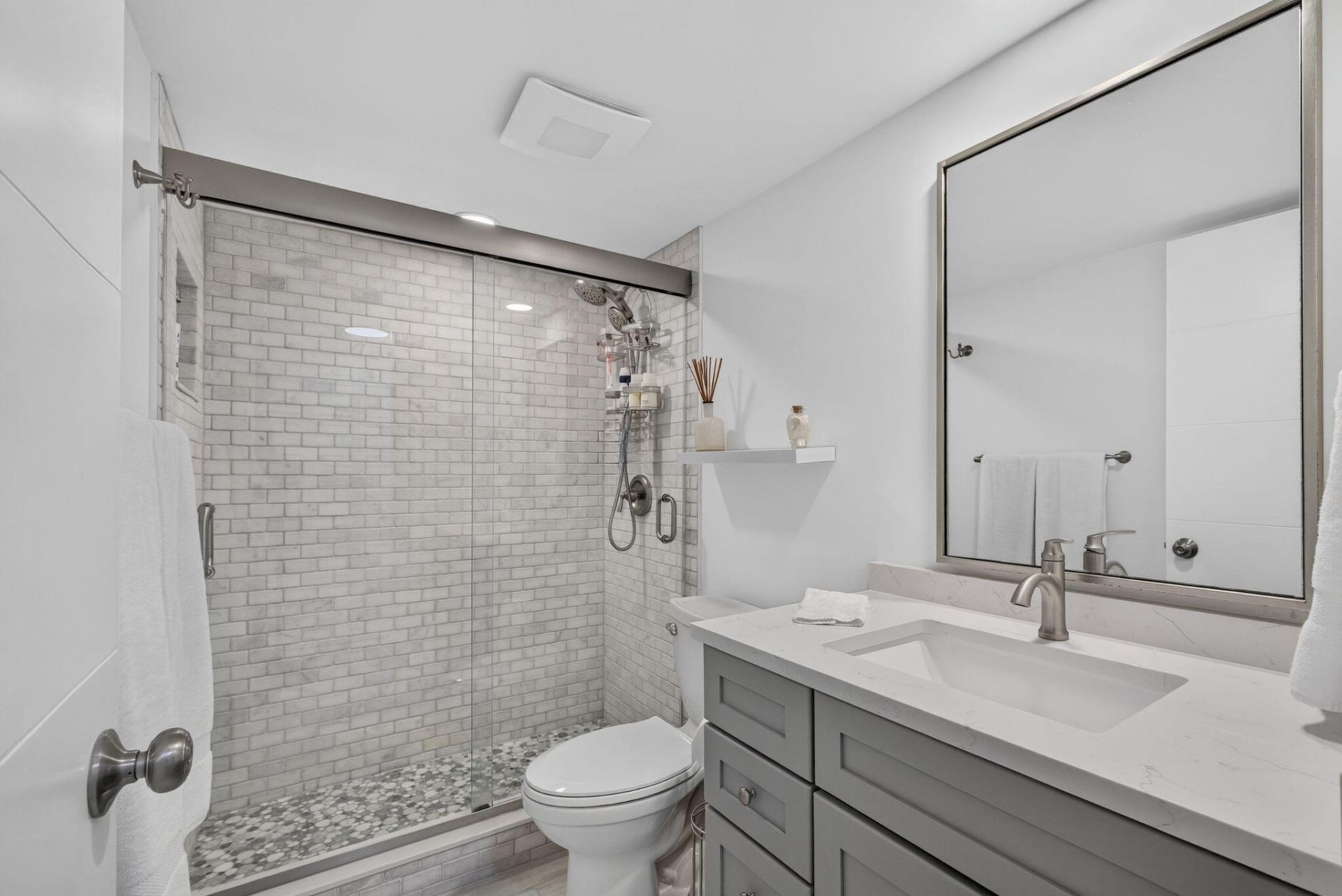 420 Celestial Way, Unit 202, Juno Beach, FL 33408 Photo